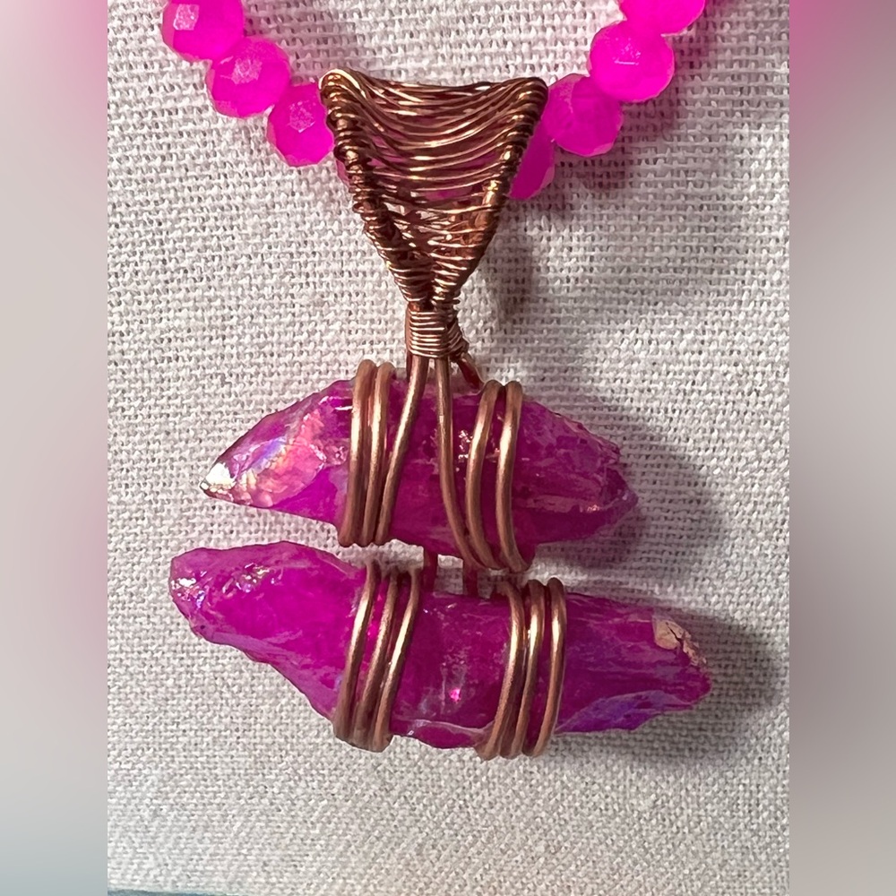 Hot Pink Glass Beaded Artisan Necklace w/ pendant (& matching bracelet) - Picture 2 of 5